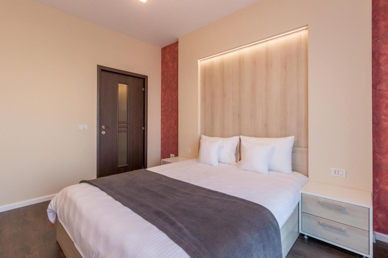 Modern Downtown Apartment Cluj-Napoca Exterior foto